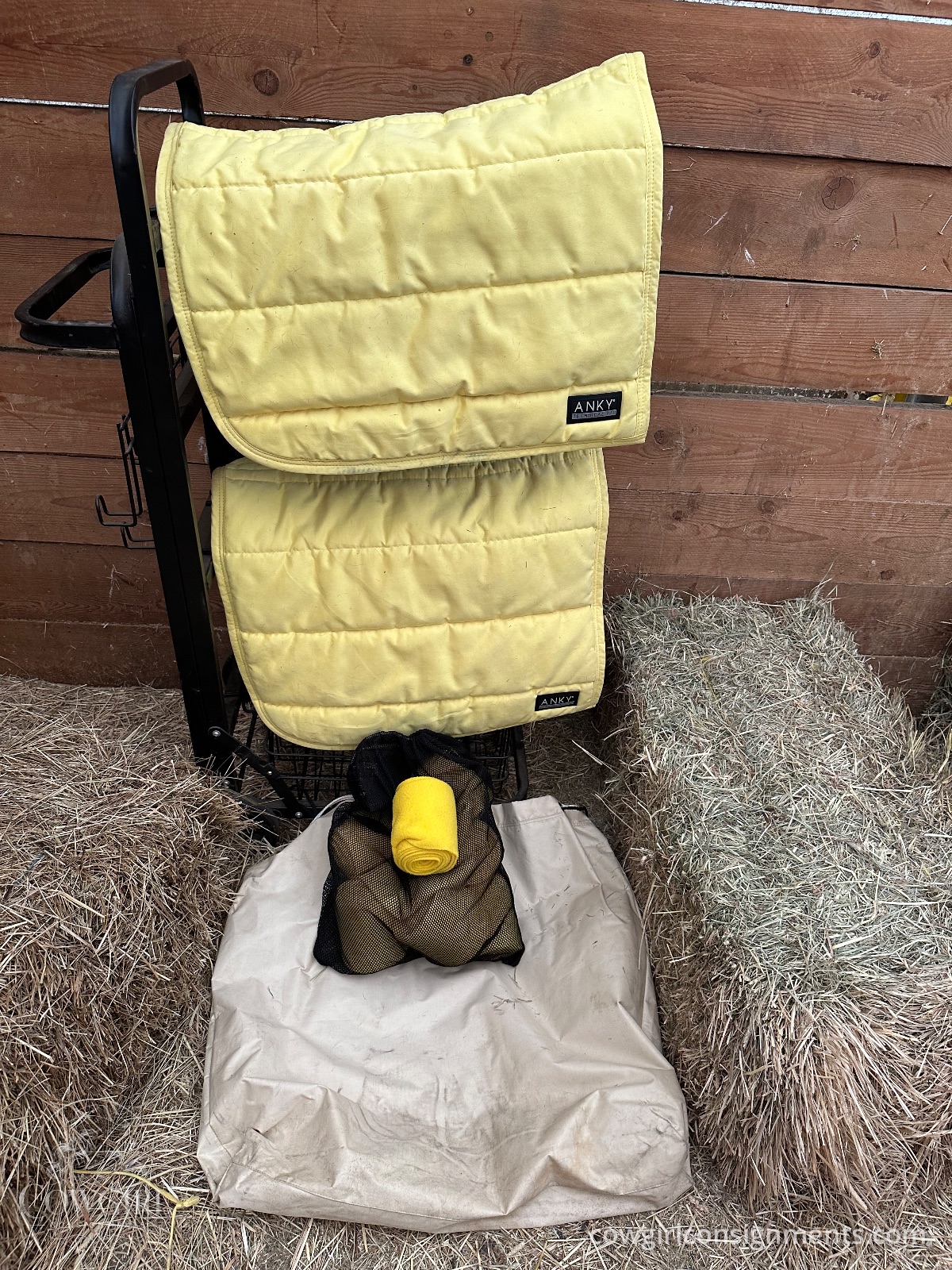 ANKY Yellow Dressage Show Set, 2 Pads + Wraps