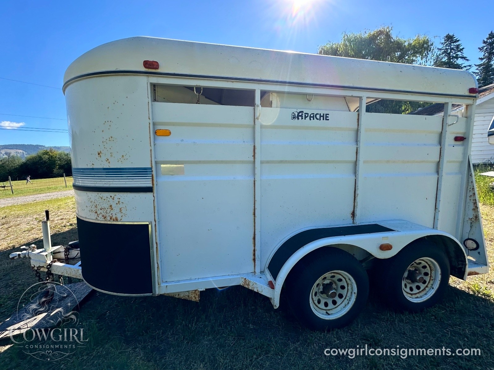 Apache 2-Horse Bumper Pull Trailer