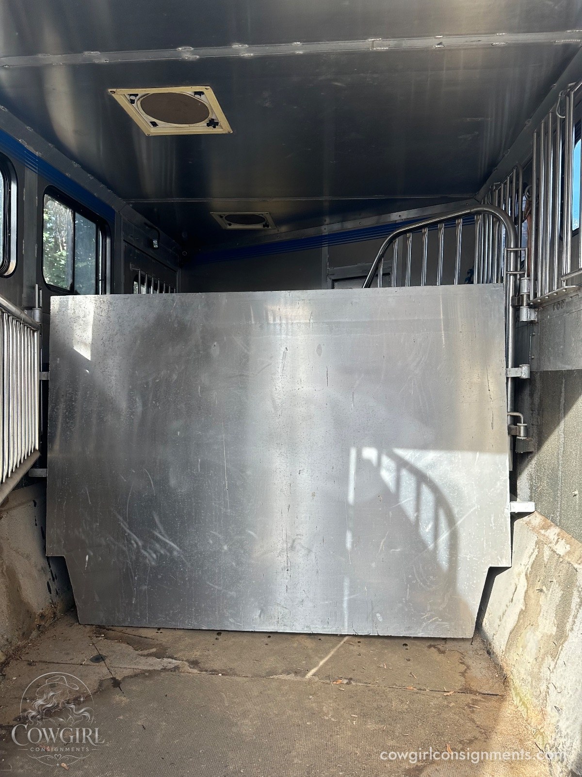 Custom, One Of A Kind, Extra-Tall Aluminum 3-Horse Trailer, photo 16