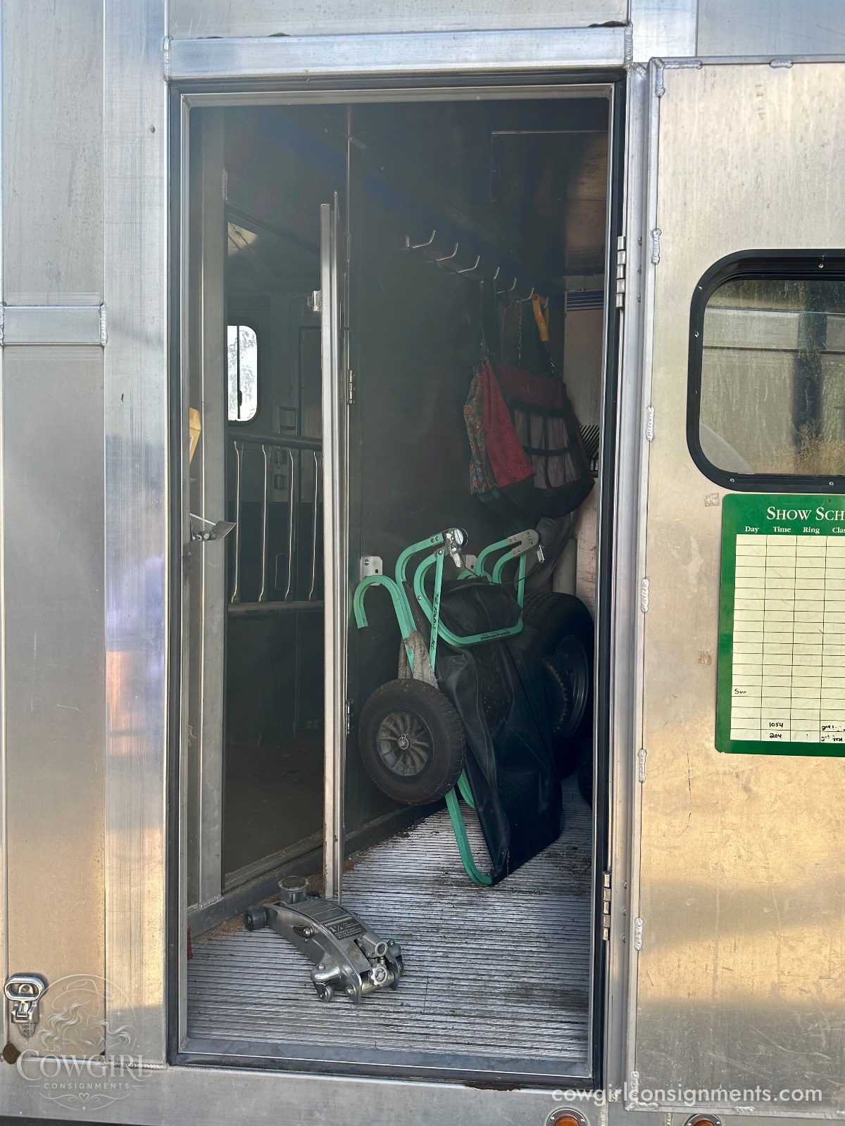 Custom, One Of A Kind, Extra-Tall Aluminum 3-Horse Trailer, photo 4