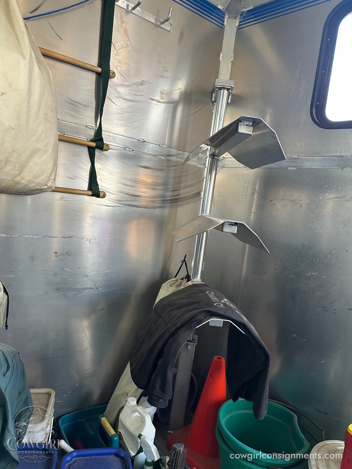 Custom, One Of A Kind, Extra-Tall Aluminum 3-Horse Trailer, photo 6