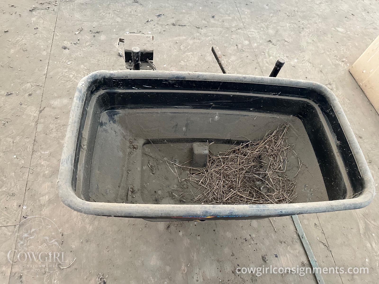 Cycle Country 12V ATV Broadcast Spreader, photo 3