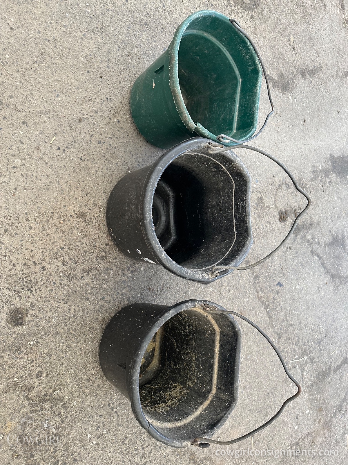 Set Of 3 Flat-Back Water Buckets, photo 2